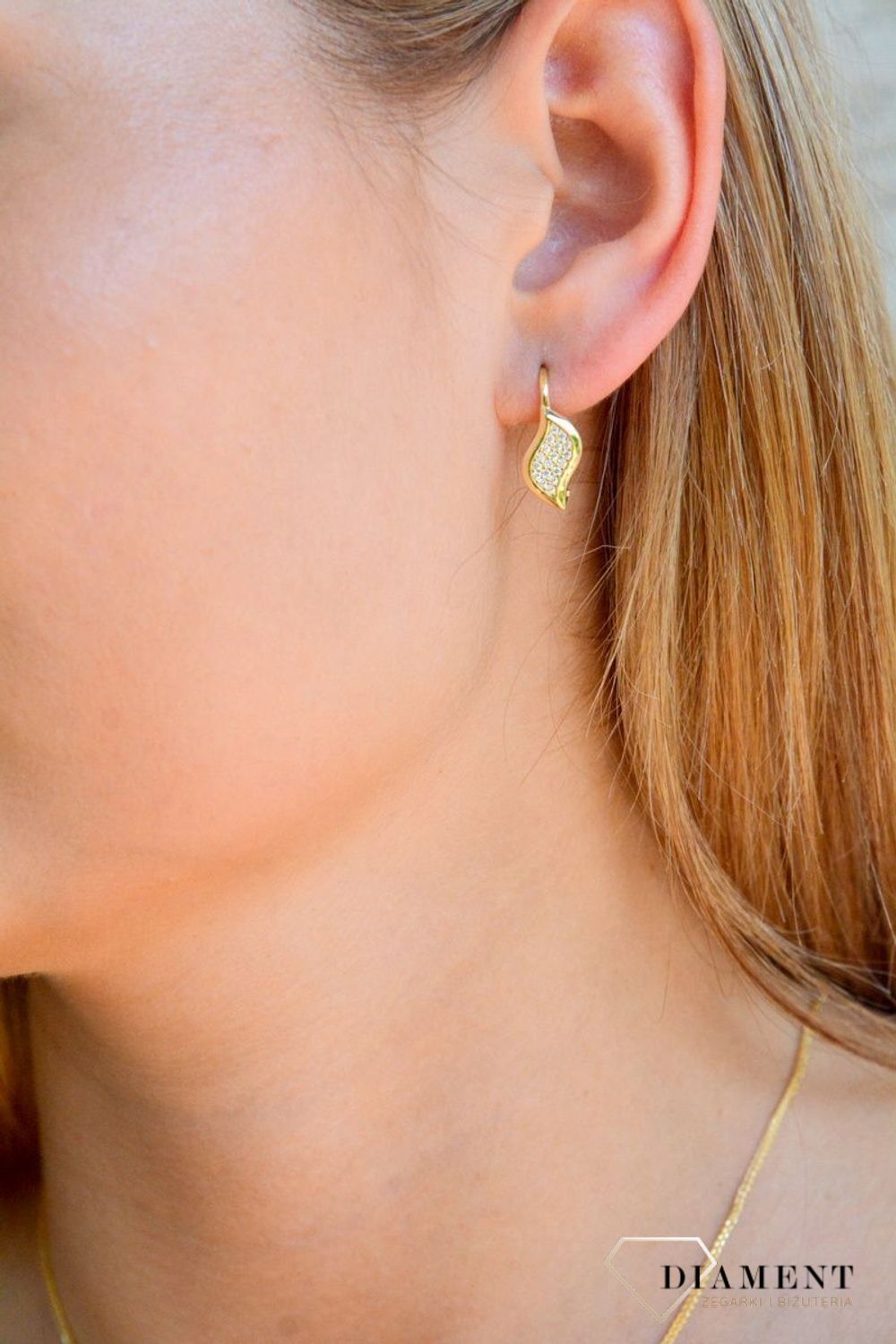 Złote kolczyki damskie 375 wysadzane cyrkoniami KL 7713 375.jpg